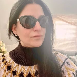 CHANEL SQUARE SUNGLASSES WITH PEARLS